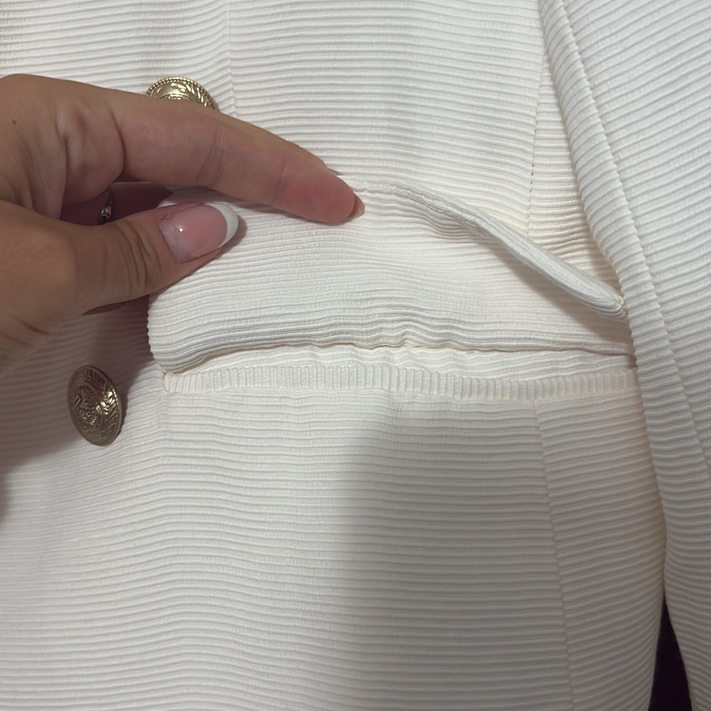 Rachel Zoe | Ivory Blazer with Gold Accents - Picture 5 of 7